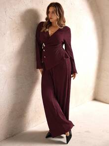 SHEIN PETITE CURVE 秋冬女装时尚休闲纯色纹理金属扣带不对称开衩裤装套装，时尚外出，女士办公室穿着，工作/办公 - 酒紅色 - 查看 7