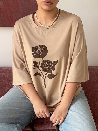 Dazy Plus Camiseta holgada de manga corta con cuello redondo y estampado de moda, versátil y de talla grande para mujer, primavera/verano