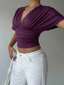 Aloruh 杏色深V褶皱短袖紧身下摆女式T恤 - 紫色 - 查看 5