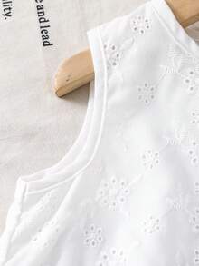 SHEIN 2pcs Girls Cute Hollow Out Top & Shorts Set, Summer - White - View 4