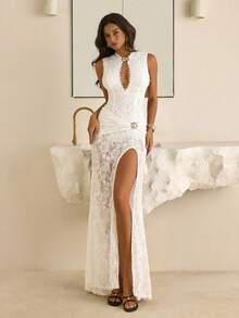 Vowa 时尚性感白色蕾丝面料，金属扣装饰，镂空鱼尾裙摆，前开衩设计，适合夜店、派对、度假、鸡尾酒会、舞会等场合穿着。 - 白色 - 查看 6