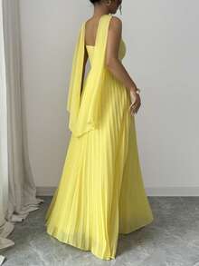 Selianne New Summer Vacation Dress, Halter Neck Sleeveless Flowy Tie Waist A-Line Dress, Pleated Dress, Pale Yellow Dress, Women's Wedding Guest Dress, Suitable For Vacation, Wedding Season, Valentine's Day, Gathering, Party - Light Yellow - View 2