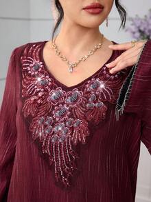 SHEIN Najma V-Neck Sequin Floral Chain Tassel Accent Burgundy Dress - Burgundy - View 3