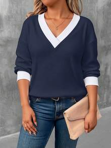 EMERY ROSE Áo thun nữ tay dài cổ chữ V in họa tiết màu trơn cỡ lớn - Nhiều màu - Xem 5