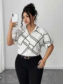 Elenzga Chemise décontractée à manches chauve-souris avec imprimé rayé bicolore pour grandes tailles. Blouses amples pour femmes de grande taille. Chemisier de travail pour grandes tailles. Chemisier à manches courtes pour grandes tailles. Chemise d'été pour grandes tailles. Hauts de travail pour femmes. Chemisier élégant décontracté pour femmes de grande taille. Hauts pour femmes de grande taille. Tenues décontracté chic pour femmes de grande taille - Blanc - Voir 1