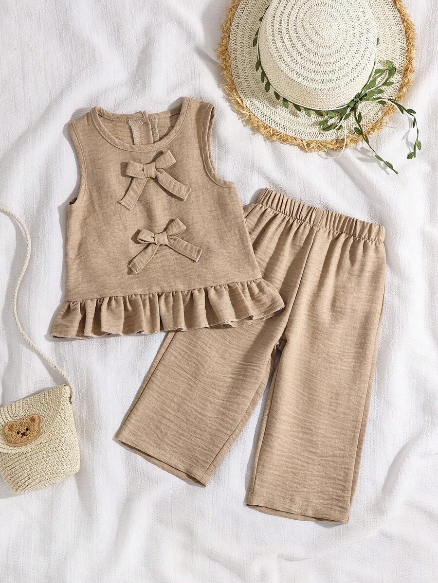 SHEIN Vintaside Kids 两件套女婴梭织舒适无袖连衣裙，饰有3D蝴蝶结，搭配宽松阔腿裤，适合户外活动、家庭聚会、春夏穿着。 - 杏色 - 查看 1