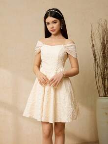 Đầm dạ hội màu be sang trọng, thanh lịch, thiết kế trễ vai, thắt eo, chất liệu jacquard, kiểu dáng bồng bềnh, thích hợp cho các cô gái tuổi teen. - Màu vàng - Xem 6