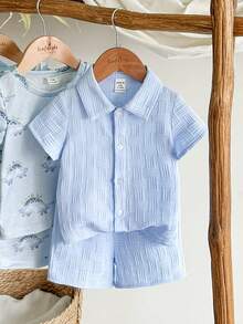 SHEIN Vintaside Kids 男婴夏季翻领开衫套装（2件套），上衣：黑白条纹短袖翻领衬衫，下装：黑白条纹短裤，休闲度假装 - 藍色 - 查看 3