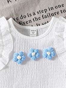 SHEIN Elladie kids مجموعة ملابس علوية كامي بطبعة جاكارد أيفوري مع تريم كشكش وشورت كشكش وردي، طقم صيفي جميل وجذاب للطفلة الصغيرة، تنورة زرقاء فاتحة، طقم ملابس أزرق وأبيض 2 قطعة، ملابس صيفية بطراز كلاسيكي للفتاة الصغيرة، طقم صيفي من قطعتين للأطفال، طقم ملابس أطفال من قطعتين، طقم شورت بطراز كلاسيكي جميل للأطفال - الأزرق - مشاهدة 3
