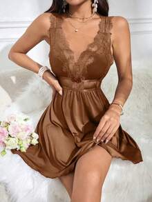 Snug Zone 女士性感蕾丝拼接无袖露背睡裙 - 咖啡棕 - 查看 4