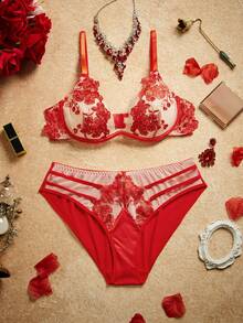 PinupPomp 2pcs Vintage Romantic Floral Embroidered Deep V-Neck Underwire Bra Set, Comfortable Lingerie Set For Women - Red - View 8