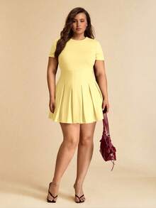 SHEIN BAE 大码女装、曲线身材服装、夏季海滩度假服装、约会装、外出装、音乐节装、乡村音乐节装、派对聚会装、节日服装、演唱会服装、嘉年华派对服装、节日服装、时尚服装、卡其色西装裤、办公服装、通勤服装、工作服、短袖迷你连衣裙 - 黃色 - 查看 6