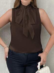 SHEIN Privé Blusa básica sin mangas con lazo elegante para uso diario, talla grande, verano - Marrón - Ver 3