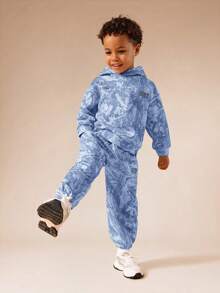 SUMWON Young 男童蓝色 Grunge 泼墨连帽衫和运动裤套装，休闲街头风都市舒适日常穿搭，适合度假。 - 霧霾藍 - 查看 2