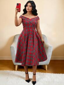 EMERY ROSE Plus Size Women Vintage Christmas Plaid Dress, Red Plaid A-Line Dress - Multicolor - View 1