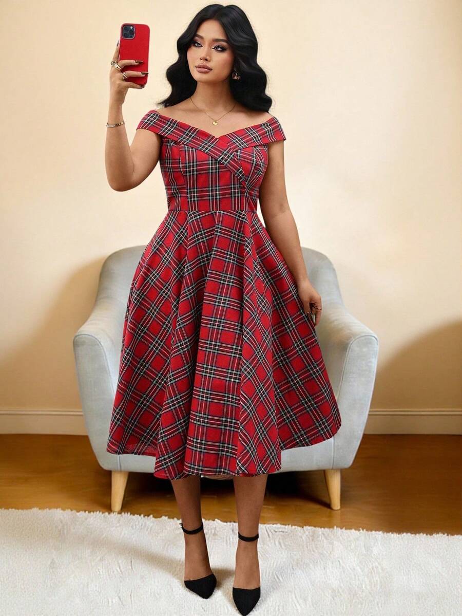 EMERY ROSE Plus Size Women Vintage Christmas Plaid Dress, Red Plaid A-Line Dress - Multicolor - View 1