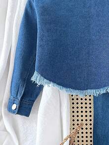 SHEIN Vintaside Kids Young Girl Thin Washed Blue Y2K Frayed Hem Long Sleeve Jacket And Rhinestone Slant Pocket Jeans Set, Autumn/Winter - Medium Wash - View 7