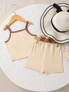 SHEIN Genkimix Kids 女童舒适可爱碎花吊带背心和短裤两件套，米色、卡其色、黄色可选，两件套幼儿女童夏季服装套装，碎花套装，夏季童装 - 卡其色 - 查看 2