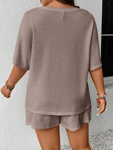 SHEIN Frenchy 2pcs/Set Plus Size Summer New Vacation Short Sleeve T-Shirt And Shorts - Grey - View 2