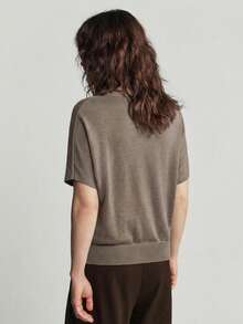 Ontre 2026春夏女士柔软宽松羊毛混纺短袖毛衣，适合都市通勤、商务休闲、度假、婚礼宾客、派对等优雅场合穿着。 - 駝色 - 查看 7