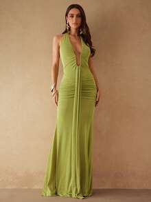 Silquee Elegant Green Knitted Halter Neck Bodycon Maxi Dress With Ruched Details And Sleeveless Design - Green - View 3