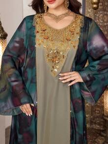 Al Najma Vestido feminino plus size elegante com gola de miçangas, mangas compridas e estampa, ideal para ocasiões formais. - Multicolorido - Ver 1