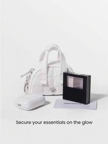 GLOWMODE 0.2 L  Mini  Carry  Water-Resistant  Trim  Metallic  Logo  Quilted  Coin  Purse  Key  Chain  Studio  Travel  Daily  Casual  Valentine's  Day - Off-white - View 2