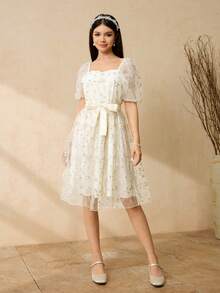 少女泡泡袖网纱刺绣连衣裙，收腰设计，优雅派对礼服 - 白色 - 查看 3
