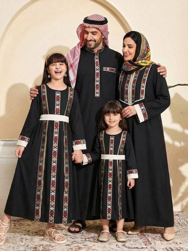 SHEIN Embroidered Sheer Robe For Young Girl This Long Dress Features A Vintage Round Neck And Long Sleeves, With A Black Base, Paired With Fashionable Prints And A Sheer Shawl. A Beige Waistband Cinches The Waist, Creating A Effect. Comfortable And Stylish, Providing Your Little One With A Truly Unique Wearing Experience.