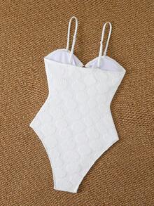 Swim Chiccia Maiô feminino branco com alças finas e detalhes vazados em conchas, estilo sexy, para o verão. - Branco - Ver 7