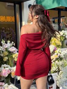SHEIN EZwear Plus Size Elegant Sexy Metallic Silver Asymmetric Neck Ruched Fitted Mini Dress Valentine's Day Outfit - Red - View 2