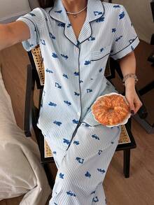 SHEIN Napfluff 女士泡泡纹理条纹翻领开衫短袖睡衣套装 - 藍色 - 查看 7