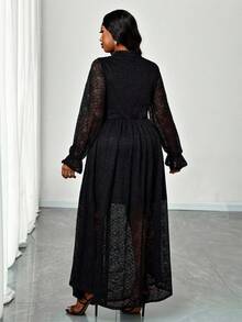 Truni 大码女士优雅透视黑色蕾丝连衣裙，荷叶边袖，适合派对、约会等场合穿着。大码透视长袖连衣裙，适合梨形和三角形身材。 - 黑色 - 查看 2