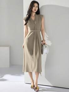 Heiryn New Design Asymmetrical Ribbon V-Neck Cinched Waist Elegant Commuter Dress - Khaki - View 4