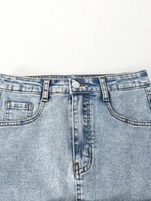 少女牛仔裙，休闲时尚浅蓝色水洗牛仔裙，带拉链，内置安全短裤防止走光，修身剪裁，适合学校、图书馆、商场等各种场合，独特的反边设计，简约而不失精致，完美贴合不同身材，衬托女孩的曲线。 - 淺色水洗藍 - 查看 8