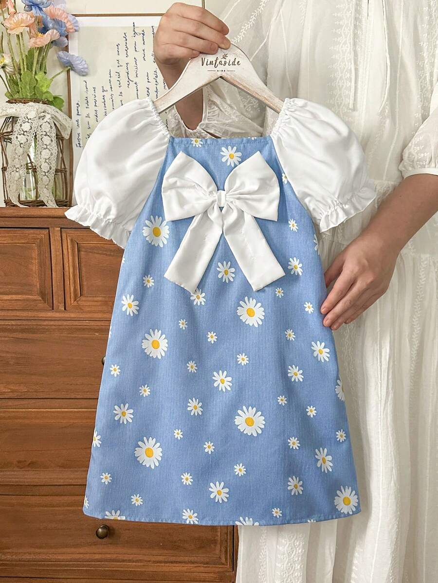 SHEIN Vintaside Kids 女孩知性优雅女士风格米色连衣裙,配大蓝色蝴蝶结,夏季休闲度假沙滩裙 - 藍色 - 查看 1