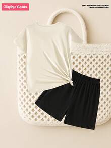 SHEIN GraphicGems 2pcs/Set Young Girls Casual Minimalist Bear Graphic Beige Round Neck Short Sleeve Top And Black Shorts, Collegiate Style Suitable For Summer Back To School, Cartoon Cute Daily Comfortable Outfit For Girls & Toddlers Bear Print Top Shorts Set Kids Graphic Tee Shorts Short Sleeve 2 Piece Kids - Apricot - View 2