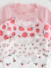 Cozy Pixies 4件套女婴草莓图案针织柔软圆领短袖荷叶边下摆套头衫套装 - 彩色 - 查看 4