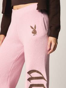 Missguided x Playboy 粉色针织阔腿高腰阔腿裤，饰有兔子标志和哥特式文字细节 - 粉色 - 查看 4