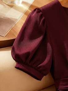 Franclia Women's French Minimalist Style, Woven Solid Burgundy, Romantic Date Dress, Crossover V-Neck, Puff Sleeves, Pleated Waist, Slit, Elegant Women's Dress, Women's Wedding Guest Dress, Bridesmaid Dress, Elegant Party Dress, Valentine's Day Date Dress, Valentine's Day Outfit, Red Dress, Summer Dress, Women's Long Summer Dress, Valentine's Day, Valentine's Day Clothing, Valentine's Day Outfit, New Summer Women's Dressgraduation Season Attire, Fashionable Casual Commuter Wear, Business Office Wear, Versatile And Stylish Everyday Casual Wear, Urban Teacher's Professional Attire - Burgundy - View 3