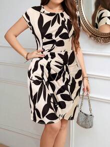 SHEIN Clasi 大码圆领收腰褶裥休闲树叶印花连衣裙 - 彩色 - 查看 7