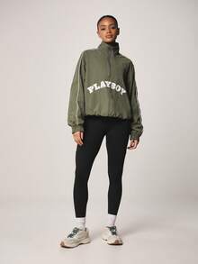 Missguided x Playboy Logo半拉链防风夹克短款运动外套休闲街头风弹性袖口 - 軍綠色 - 查看 3