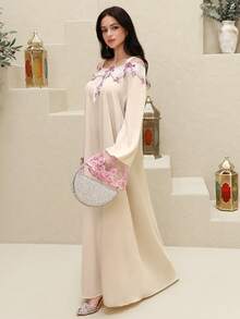 Al Najma 女士蕾丝拼接花卉刺绣长袖土耳其长袍和阿拉伯传统长裙 - 杏色 - 查看 6