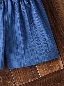 SHEIN Elladie kids مجموعة ملابس علوية كامي بطبعة جاكارد أيفوري مع تريم كشكش وشورت كشكش وردي، طقم صيفي جميل وجذاب للطفلة الصغيرة، تنورة زرقاء فاتحة، طقم ملابس أزرق وأبيض 2 قطعة، ملابس صيفية بطراز كلاسيكي للفتاة الصغيرة، طقم صيفي من قطعتين للأطفال، طقم ملابس أطفال من قطعتين، طقم شورت بطراز كلاسيكي جميل للأطفال - الأزرق - مشاهدة 6