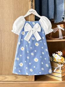SHEIN Vintaside Kids 女孩知性优雅女士风格米色连衣裙，配大蓝色蝴蝶结，夏季休闲度假沙滩裙 - 藍色 - 查看 3