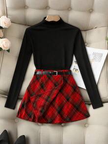 GlowEve CURVE Top à manches longues en tricot de couleur unie élégant et polyvalent pour femmes grandes tailles, pour le travail ou les occasions décontractées. Jupe plaid vintage française convenant pour la remise des diplômes, les trajets domicile-travail et les occasions décontractées. Jupe à carreaux rouges classique pour femmes. - Multicolore - Voir 1