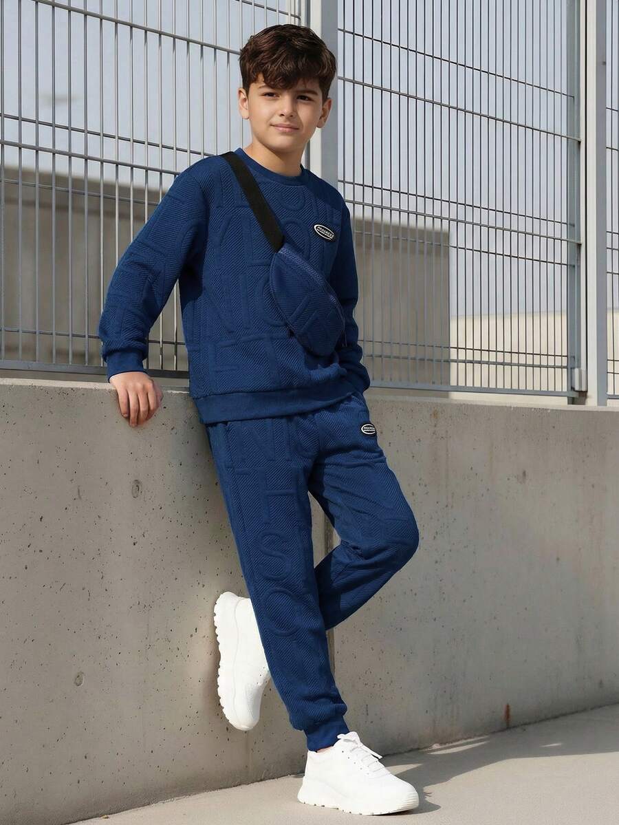 SHEIN Vacaura 3 件套：Tween Boy 字母纹理运动衫、运动裤和背包（每件商品可单独出售）