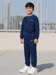 SHEIN Vacaura 3 件套：Tween Boy 字母纹理运动衫、运动裤和背包（每件商品可单独出售）