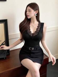 DAZY Women's Sexy Slim Fit Lace Patchwork V-Neck White Camisole Tank Top With Built-In Bra, Suitable For Spring And Summer Y2k - Black - View 4