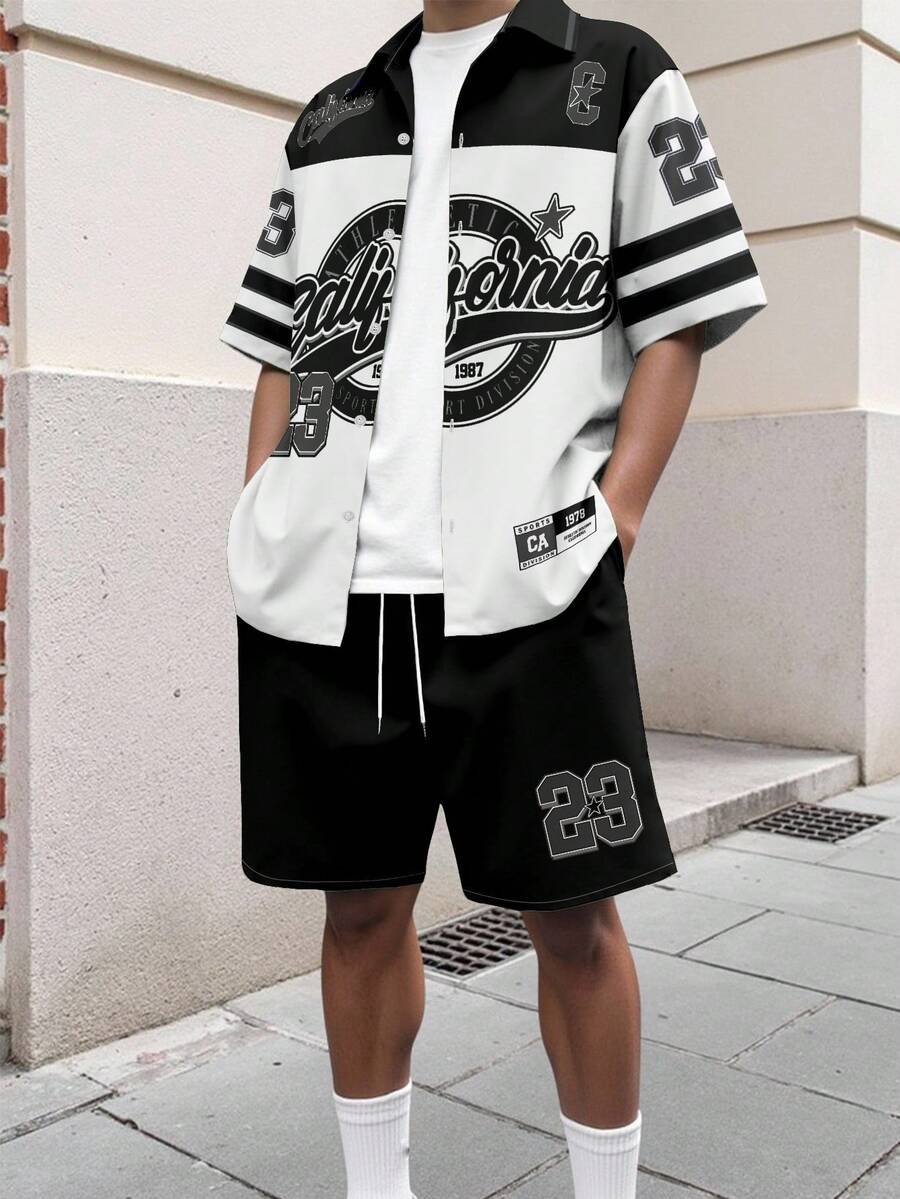 Manfinity Campus Court 23 Koszulka z nadrukiem w paski i ukośnymi kieszeniami, czarne spodenki, sportowy garnitur